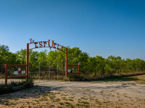 5001 fm 1407, Crystal City, TX 78839