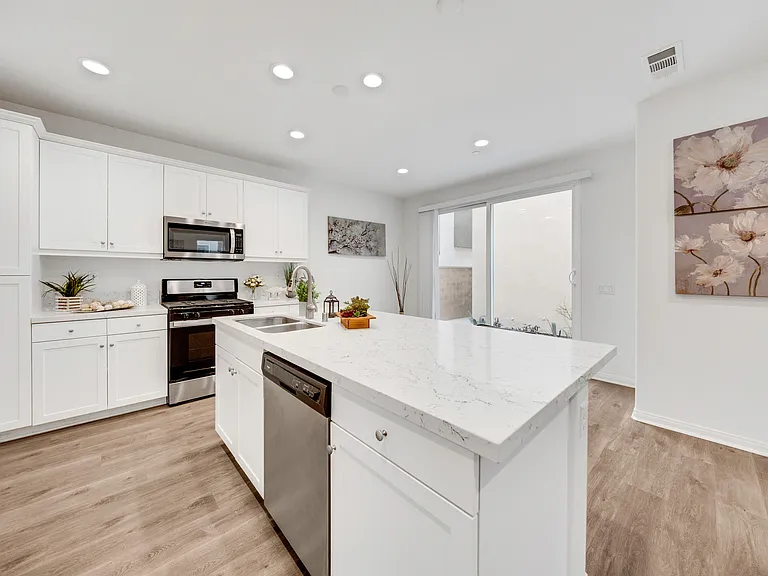 10532 Wilding Dr — Photo 13