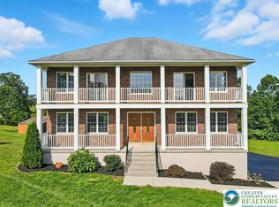 2107 Pohopoco Dr N, Kunkletown, PA 18058