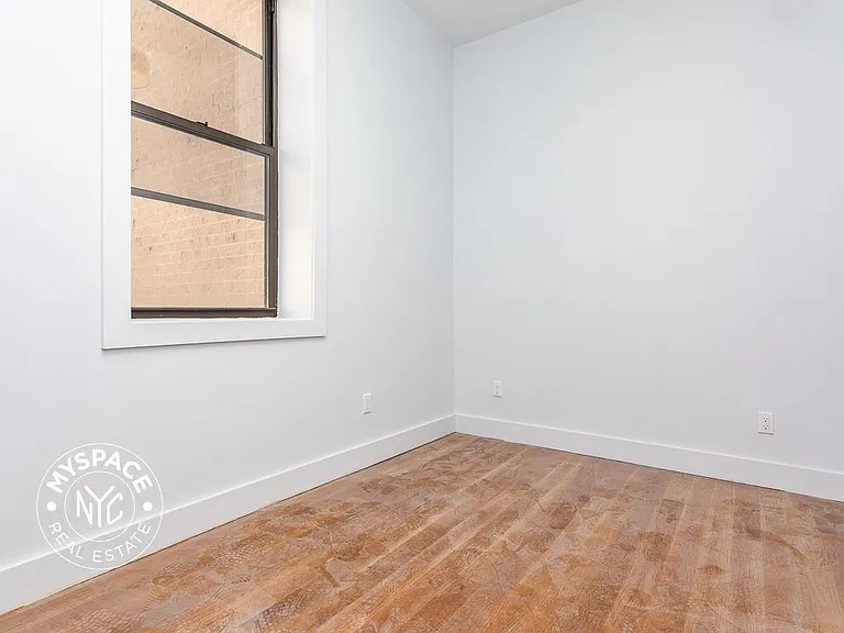 1337 Gates Ave #3C — Photo 5