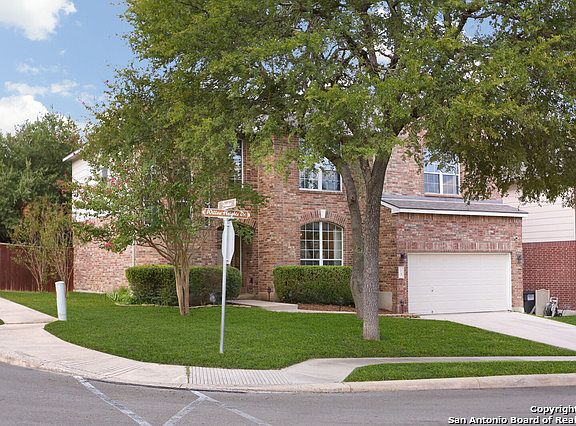 3rd image of 13 Willow Heights Dr