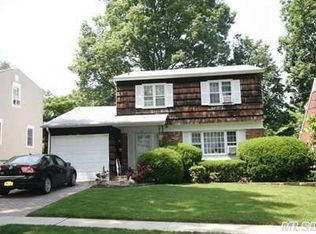 9A Birchwood Ave, Port Washington, NY 11050