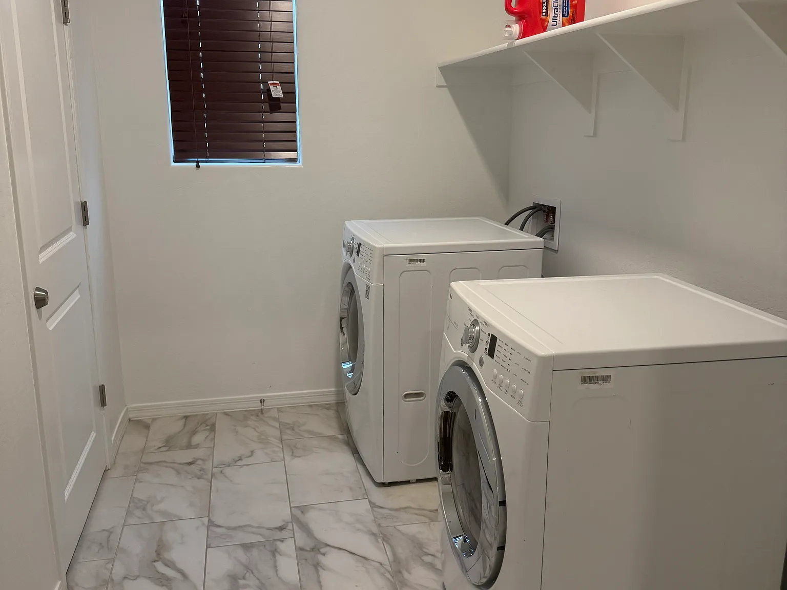 4 bed, 1999 sqft, $760 — Photo 3