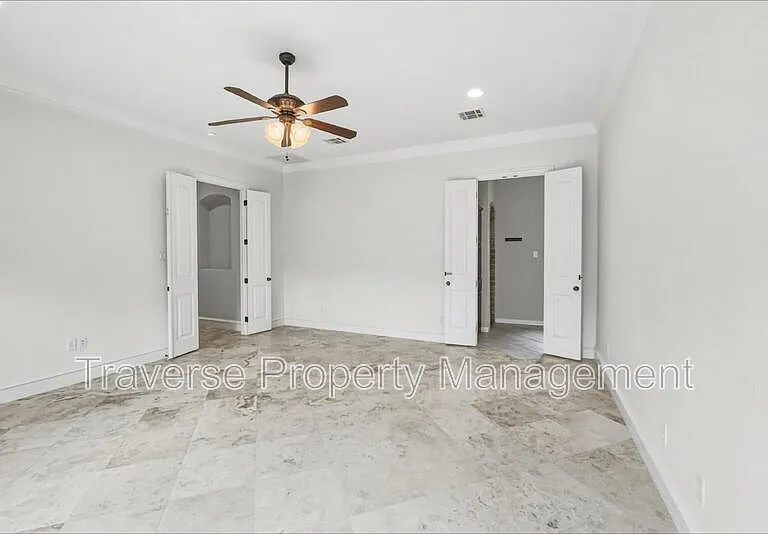 129 Acorn Ln — Photo 17