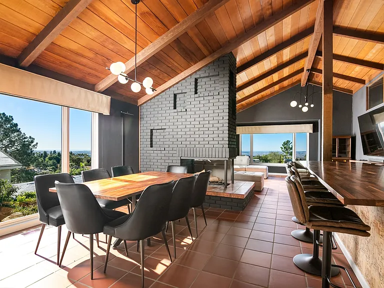 2073 Elevado Rd — Photo 9