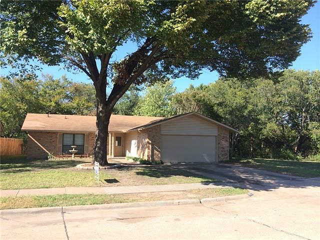 1st image of 402 Brian Dr