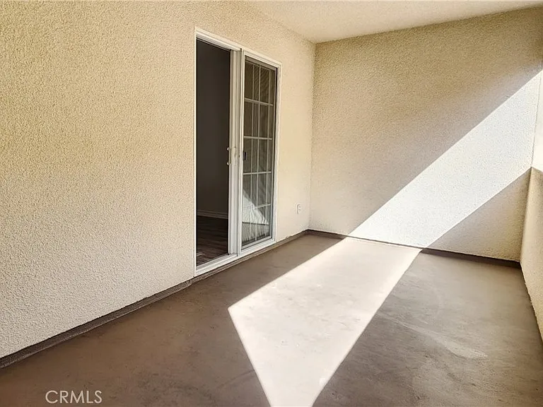 1675 Gramercy Ave — Photo 5
