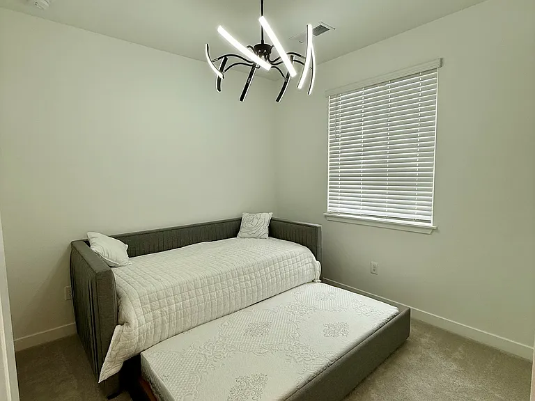 15732 W Girard Ave — Photo 36
