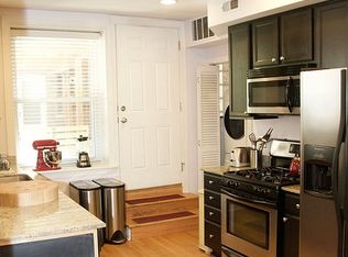 1437 W Greenleaf Ave APT G, Chicago, IL 60626