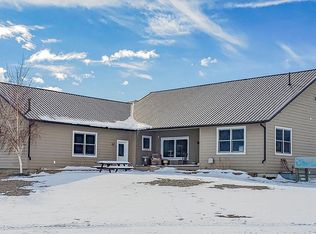 38 Big View Rd, Powell, WY 82435