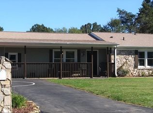 3512 Stonehurst Pl, High Point, NC 27265