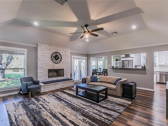 2nd image of 631 Harvest Ln