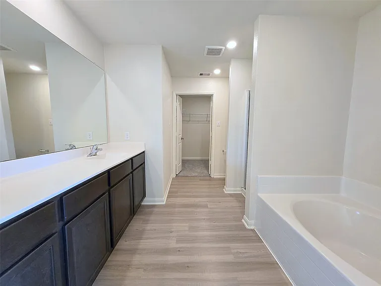 380 Stone Gage Dr — Photo 19