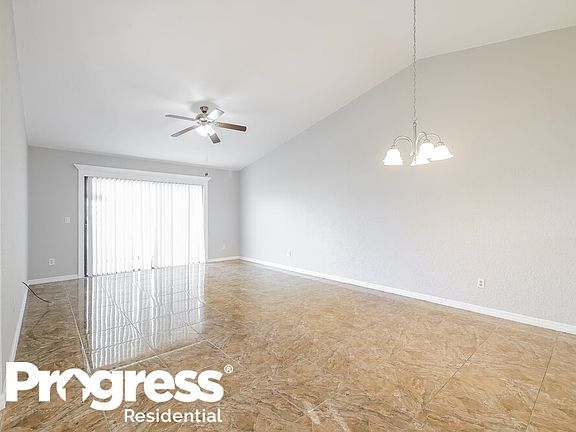 5th image of 161 Glenwood Dr