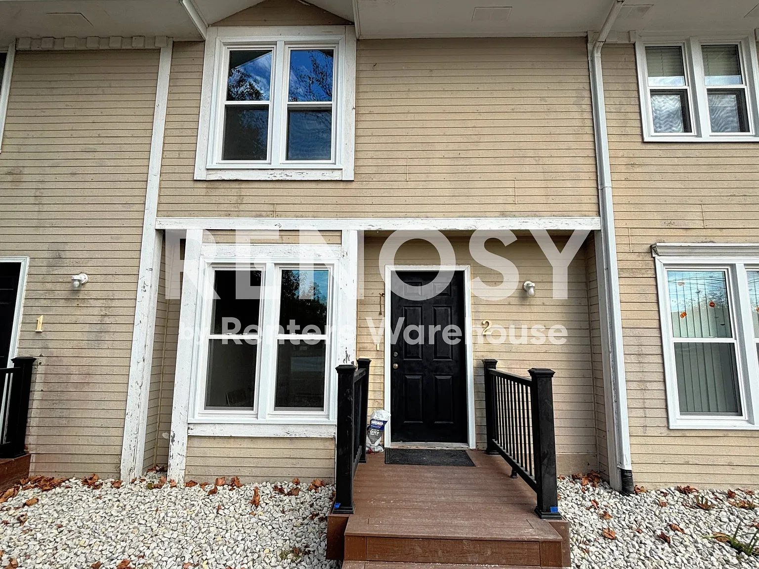 Lovely 2 bedroom Townhome for Rent — Photo 2