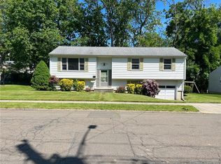 113 Parker Ave E, West Haven, CT 06516