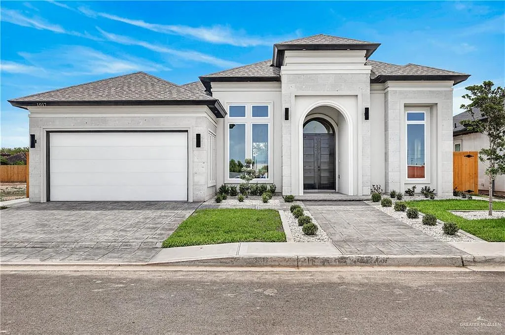 4 bed, 3.5 bath, 2156 sqft, $3,450 — Photo 1