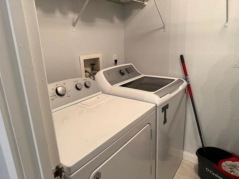 3705 SW 27th St #1218 — Photo 5