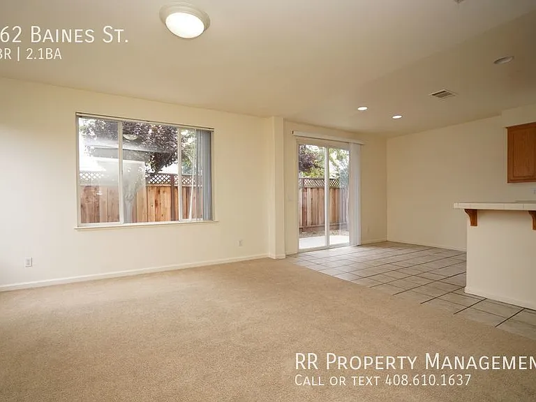 962 Baines St — Photo 11