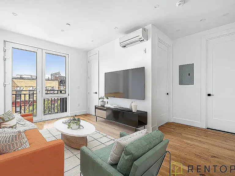 624 Metropolitan Ave #3A — Photo 1