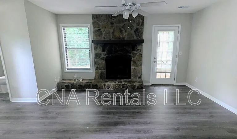 1459 N Diane Ct SE #A — Photo 3
