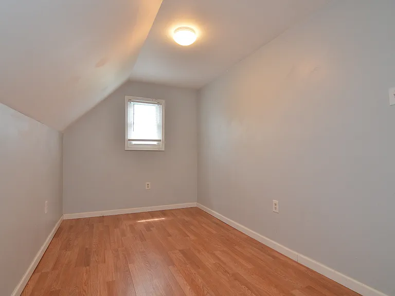 641 Alder St #3 — Photo 5