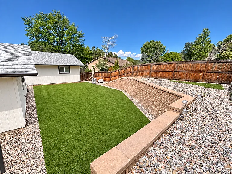 320 Parkway Cir N — Photo 29