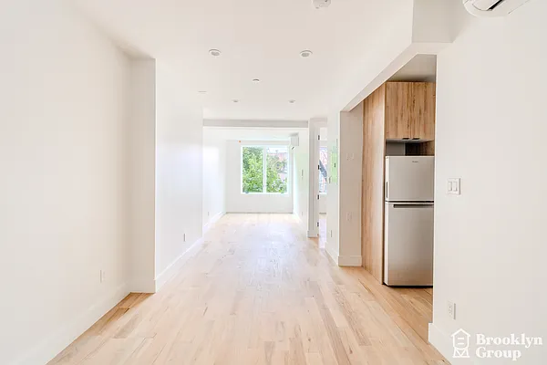 Rented by Brooklyn Group | media 11