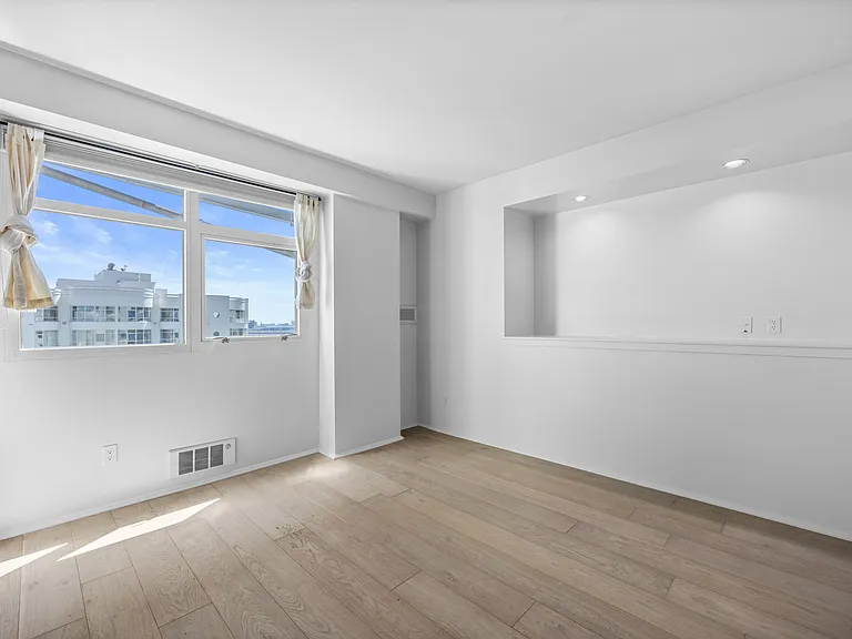 403 Main St #603N — Photo 19