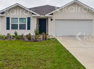 135 Swallowtail Ln, Pensacola, FL 32503