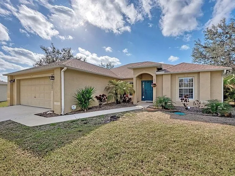 12401 Kerman Ct — Photo 2