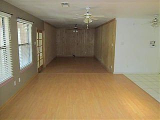 4th image of 2107 S Richardson Ave