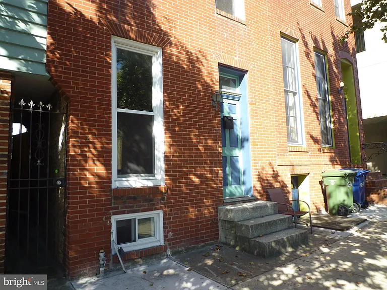 504 S Washington St — Photo 6