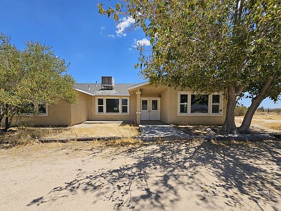 2nd image of 3018 Owens Peak St