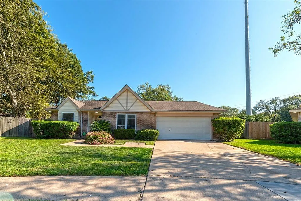 3 bed, 2.0 bath, 1544 sqft, $2,150 — Photo 3