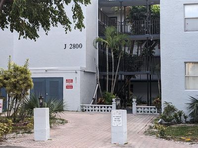 2800 Somerset Dr APT 416J, Lauderdale Lakes, FL, 33311