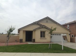 30495 White Fir Dr, Menifee, CA 92584