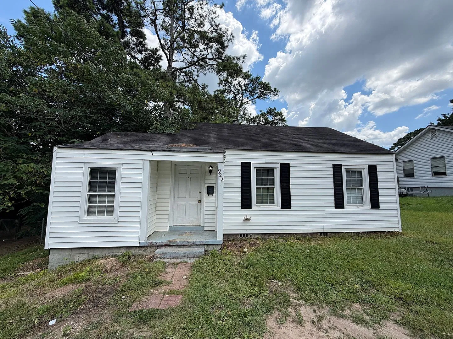 922 E Glenn Ave — Photo 1