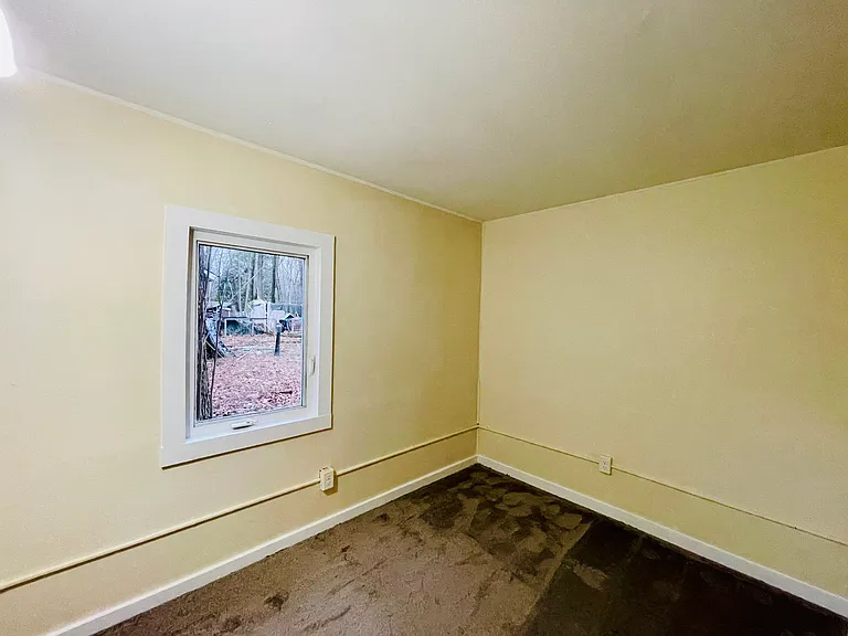 81 Sharrow Cir — Photo 12