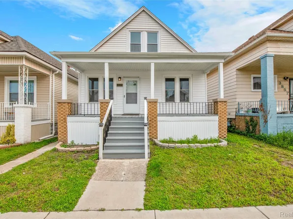 3851 Fredro St, Hamtramck, MI 48212