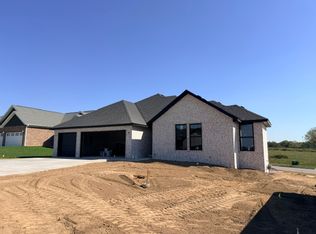 5990 S Applewood, Springfield, MO 65810