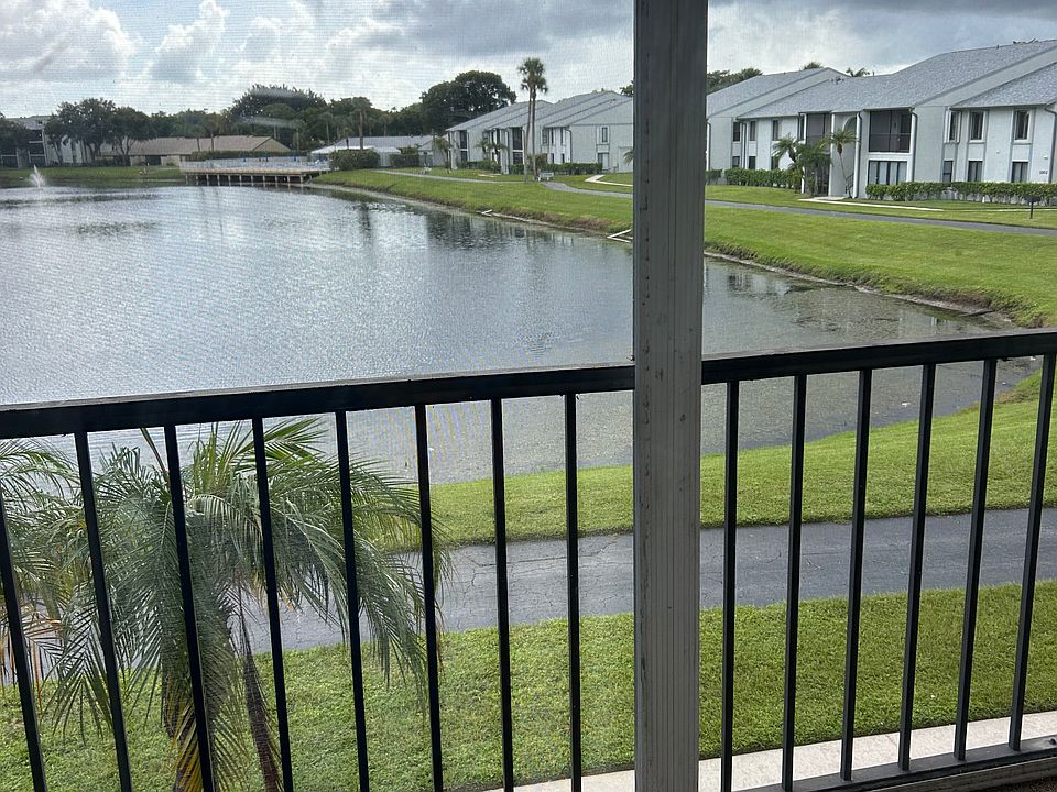Prime location facing East. Tropical breezes