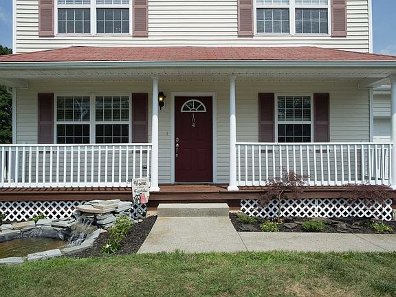 4th image of 104 Autumn Dr