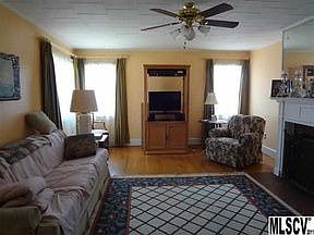 5th image of 512 Edgewood Dr