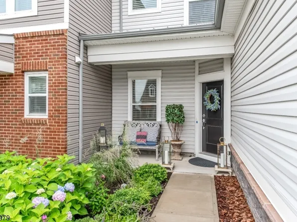 14 Broom Dr, Florham Park Boro, NJ 07930