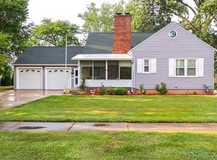 114 E Southeastern St, Galien, MI 49113