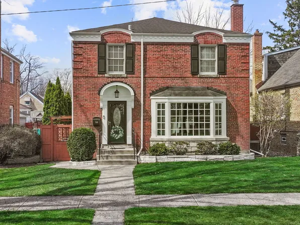 7110 N Odell Ave, Chicago, IL 60631