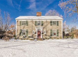 2906 Claremont Rd, Shaker Heights, OH 44122