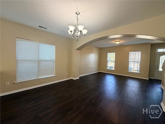 2nd image of 137 Lake House Road