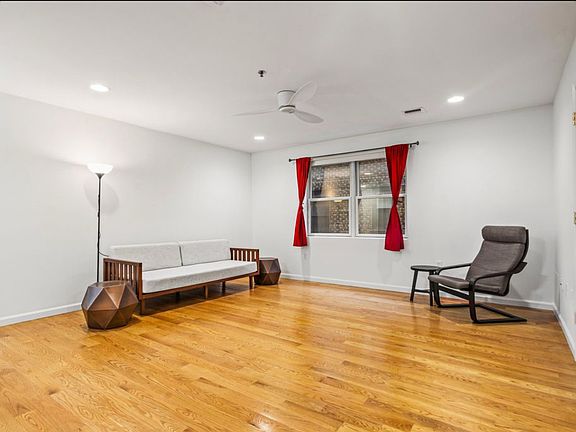 5th image of 135 38th St APT 401